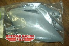 Satz Seitenteile hinten fr Honda CRF 250 04-05 silber !!Abverkauf!!